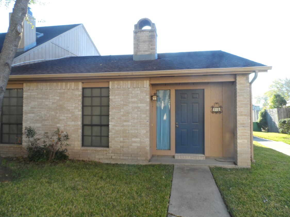 101 Maplewood Dr, Victoria, TX 77901 Condo for Rent in Victoria, TX