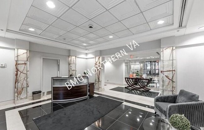 Building Photo - 1150 K St NW