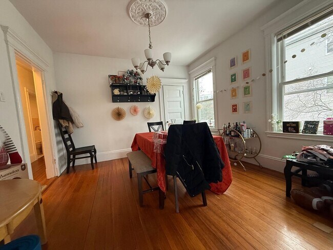 Foto del edificio - 98 Cypress St