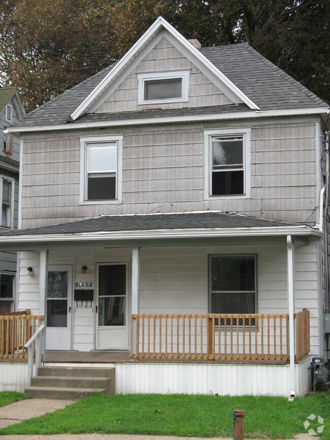 Building Photo - 329 1/2 E. 26th St.,