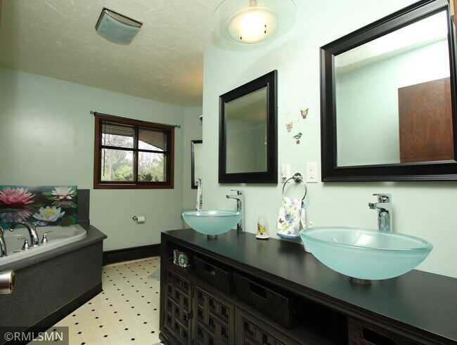 Bathroom #1 - 5555 16th Ave SE