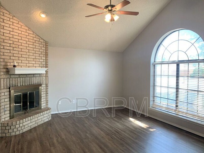 Building Photo - 5726 94th St