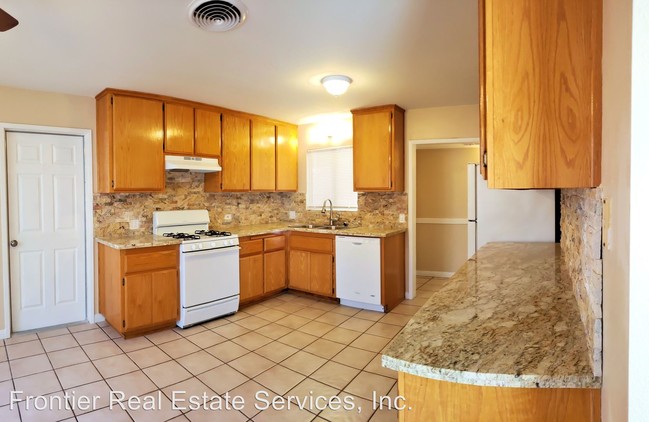 Building Photo - 3 br, 2 bath House - 4218 Kevin Drive