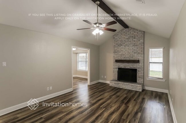 Building Photo - 3302 Sycamore Dr