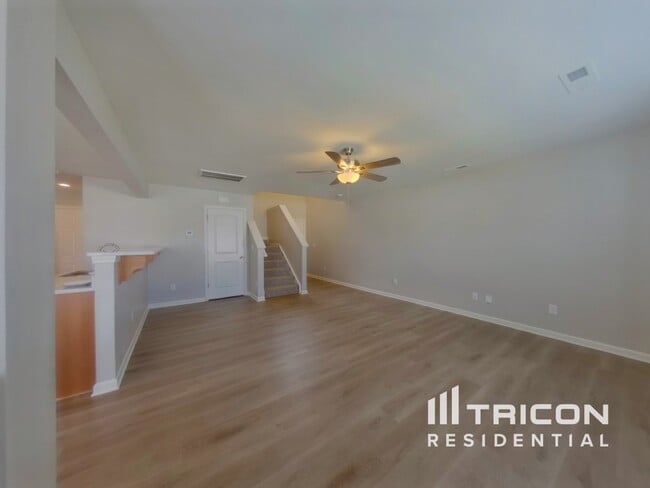 Building Photo - 3832 Tersk Dr