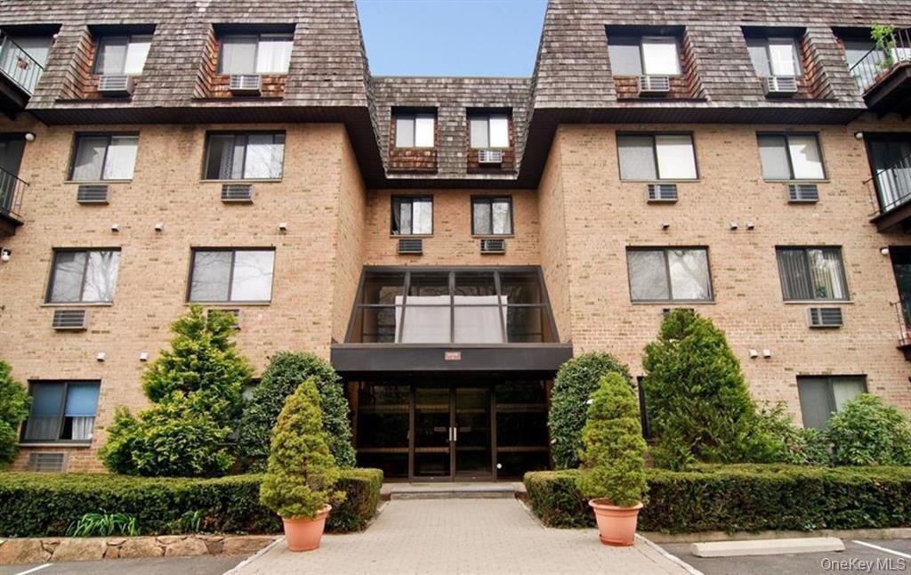 Primary Photo - 508 Central Park Ave