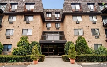 Building Photo - 508 Central Park Ave