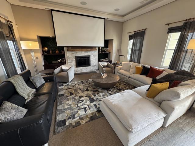 Foto del edificio - 8291 Santaluz Village Green N