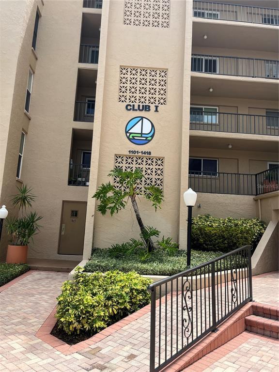 Foto del edificio - 90 S Highland Ave