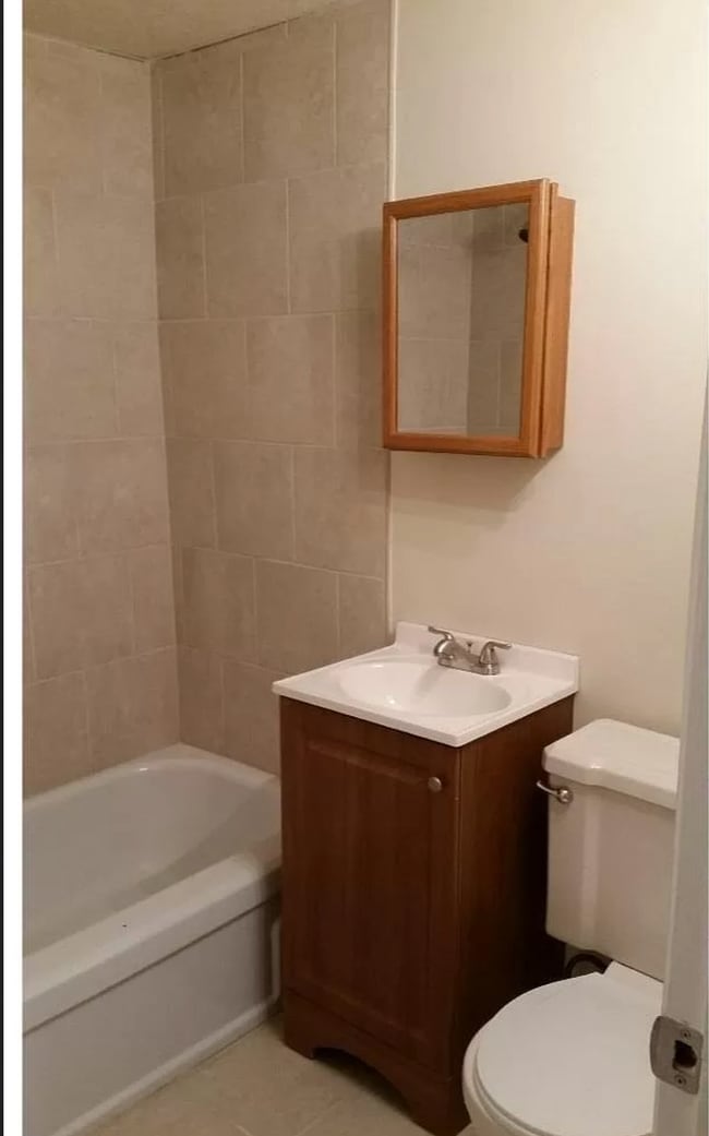 Building Photo - 7110 Clinton Rd