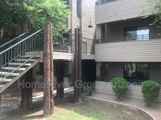 Foto del edificio - 7777 E Main St