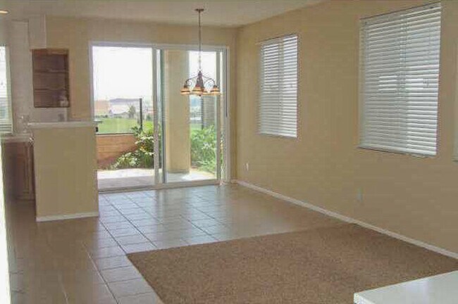 Foto del edificio - 758 Callecita Aquilla Sur