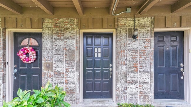 Foto del edificio - 2574 Marilee Ln