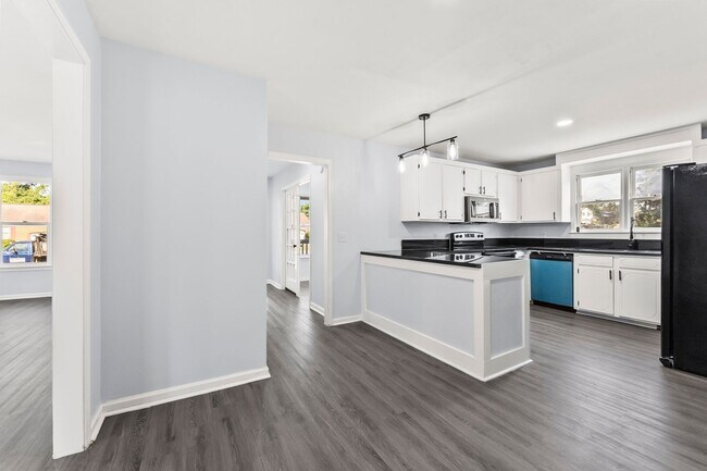 Foto del edificio - 2412 Bendemeer Dr