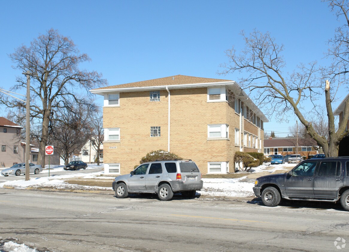 Building Photo - 9730-9736 Pacific Ave