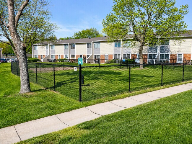 Parque para perros cercado en Sunset Ridge - Sunset Ridge Townhomes