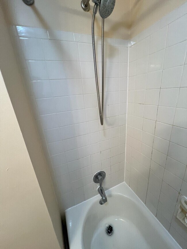 Foto del edificio - 619 Q St NW
