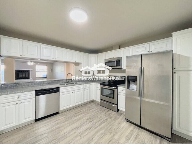 Foto del edificio - 4851 Tunlaw Ct