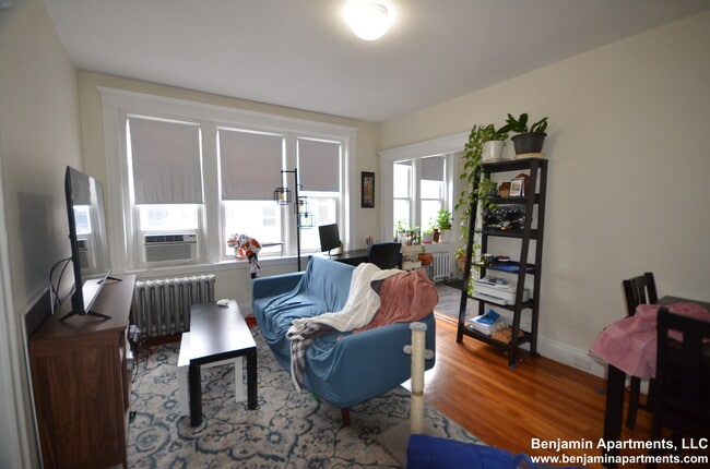 Building Photo - 1161 Boylston St