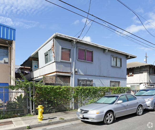 Building Photo - 257 Kalihi St