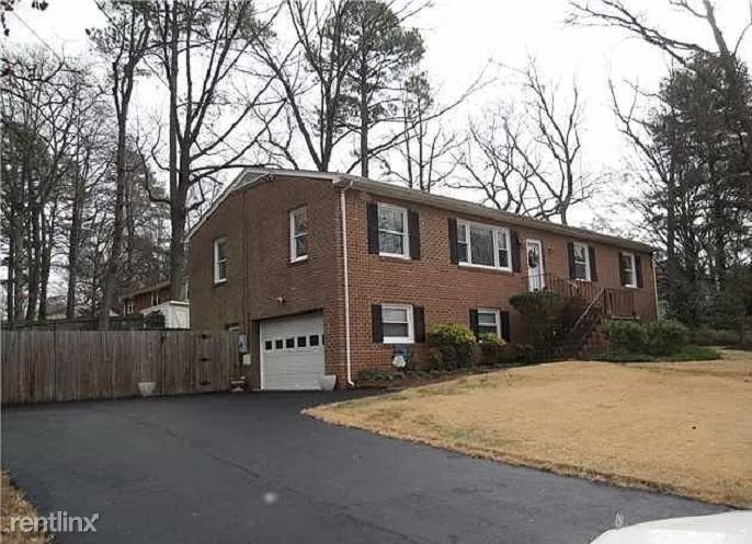 Primary Photo - 3 br, 2 bath House - 1800 Rockcrest Rd