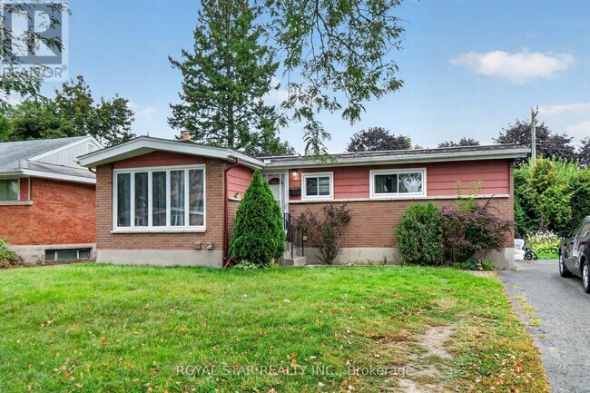 Photo du bâtiment - 1016 Connery Ave