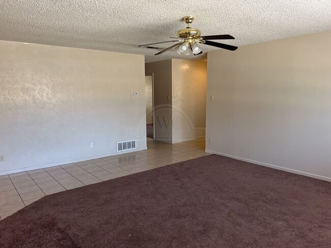 Building Photo - 1502 Linda Ln