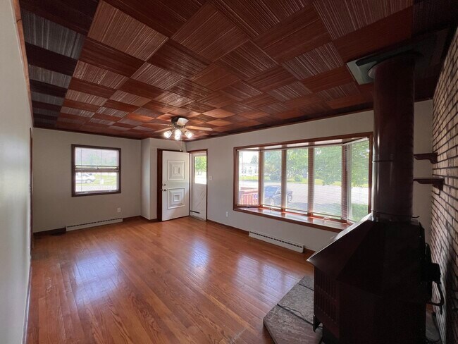 Foto del edificio - 1724 N Green Bay Rd