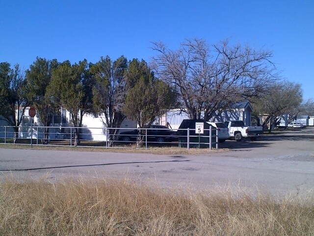 Foto del edificio - Airport Mobile Home Park