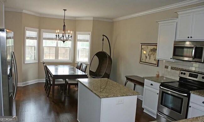 Foto del edificio - 1564 Cold Tree Ln