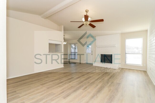 Foto del edificio - REDUCED!