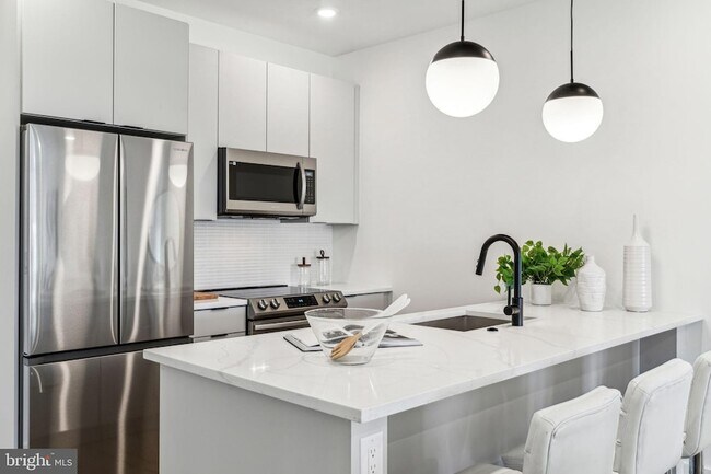 Building Photo - 139 W Chelten Ave