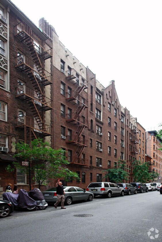 Foto principal - 415 W 24th St