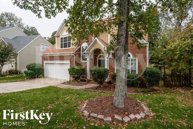 Building Photo - 6425 Skyline Dr