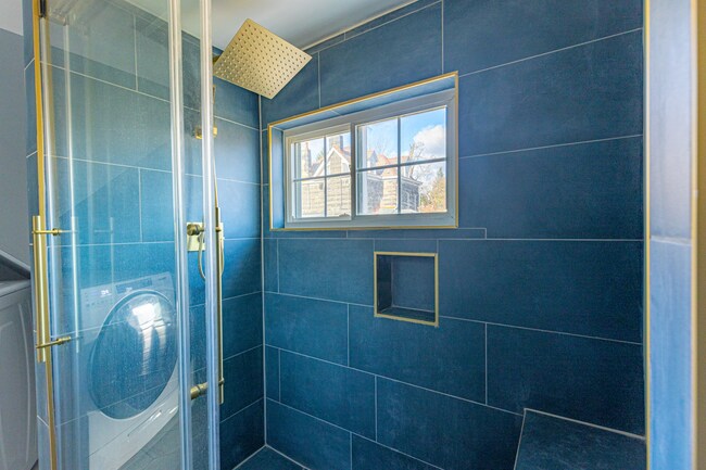 Foto del edificio - 310 Marsonia St