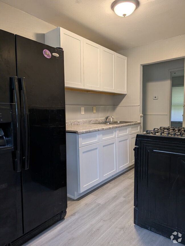 Building Photo - 315 Banff Cir