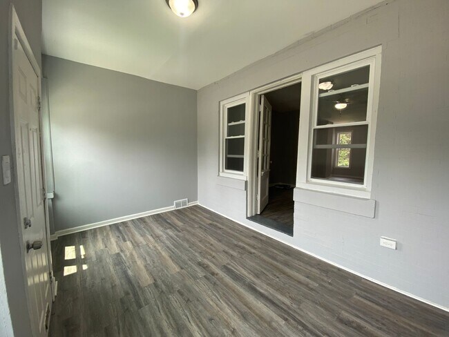 Foto del edificio - Anika Homes 3 Bedroom