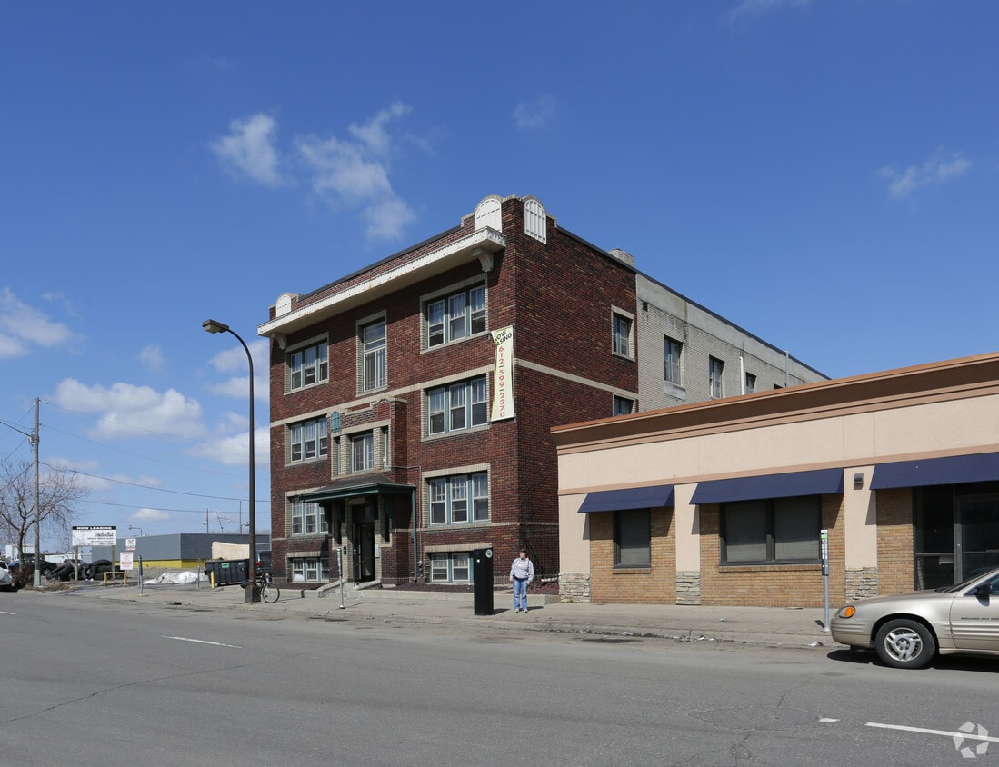 1302 Linden Apartments Minneapolis, MN