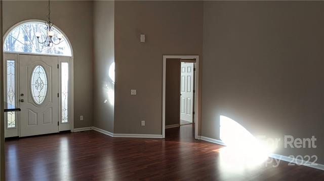 Foto del edificio - 282 Spicewood Cir
