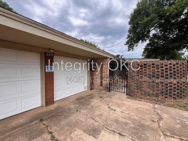 Foto del edificio - 4433 NW Liberty St