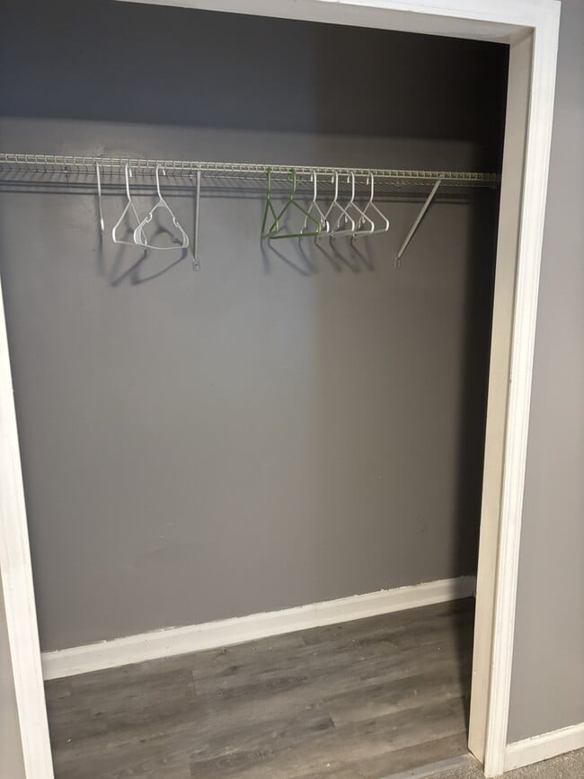 Photo - 559 Woodlawn Ave NW Apartment