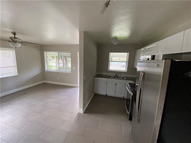 Foto del edificio - 800 Moffett St