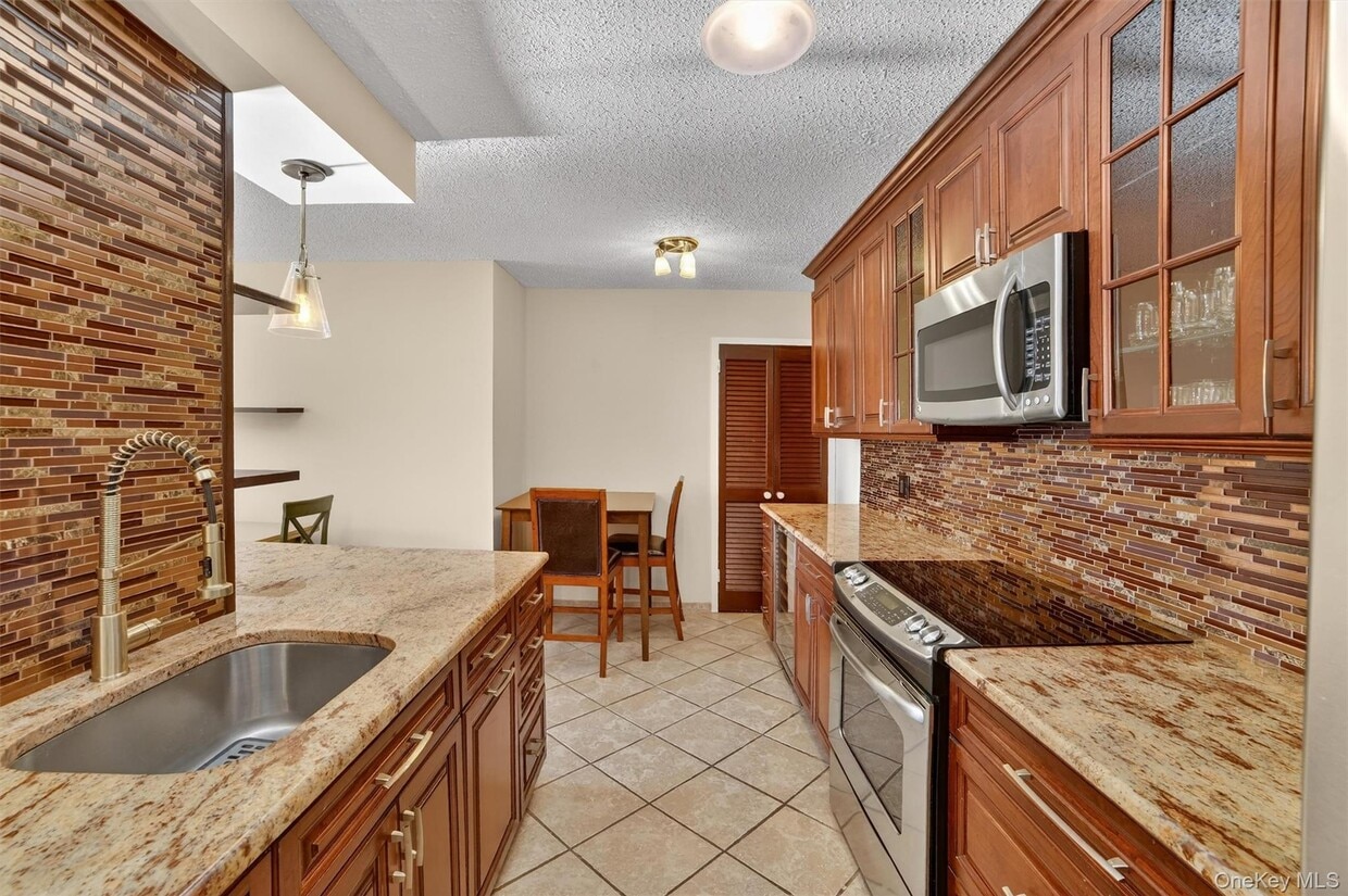 Foto principal - 25 Rockledge Ave