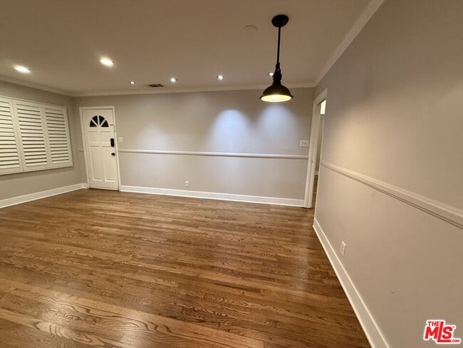 Foto del edificio - 18148 Hartland St