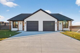 Building Photo - 525 Harris St