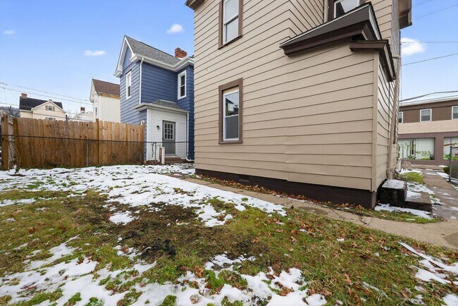 Foto del edificio - 405 Main St