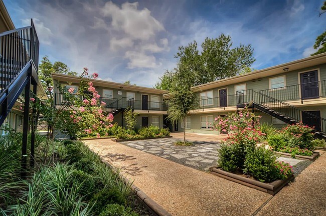 Foto del edificio - 214 W 17th St