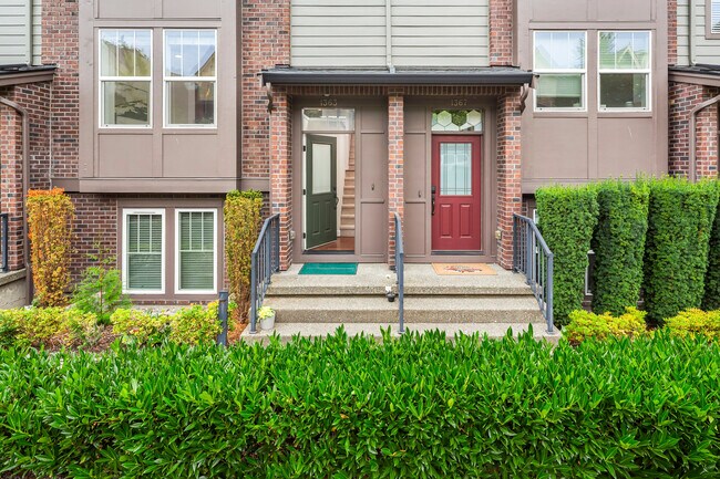 Building Photo - 1363 Chelsea Walk NE