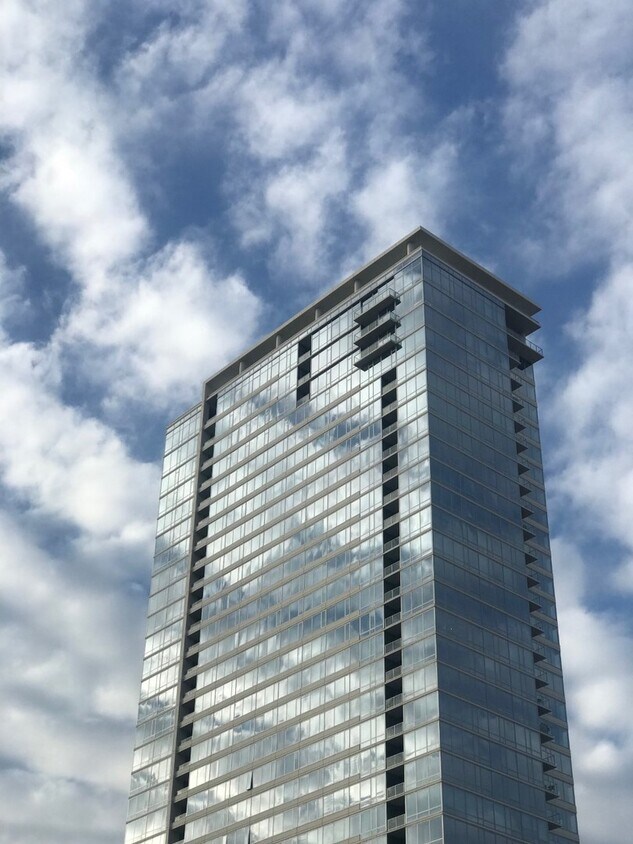 Primary Photo - 1201 N La Salle St