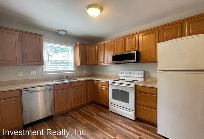 Foto del edificio - 3 br, 1 bath House - 105 Hull Dr